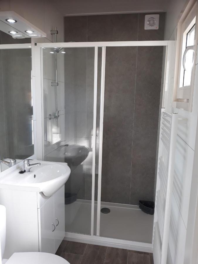 Camping De Duinhoeve Chalet Schelp Not For Companies Nieuw-Haamstede Εξωτερικό φωτογραφία